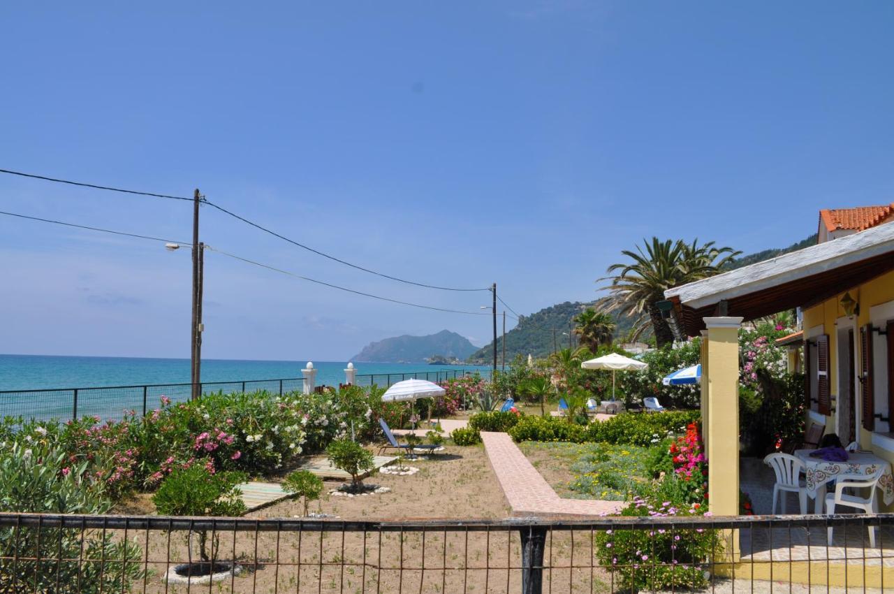 Beachfront Vacation Home Eftichia アギオス・ゴルディオス エクステリア 写真