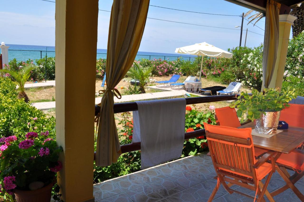 Beachfront Vacation Home Eftichia アギオス・ゴルディオス エクステリア 写真