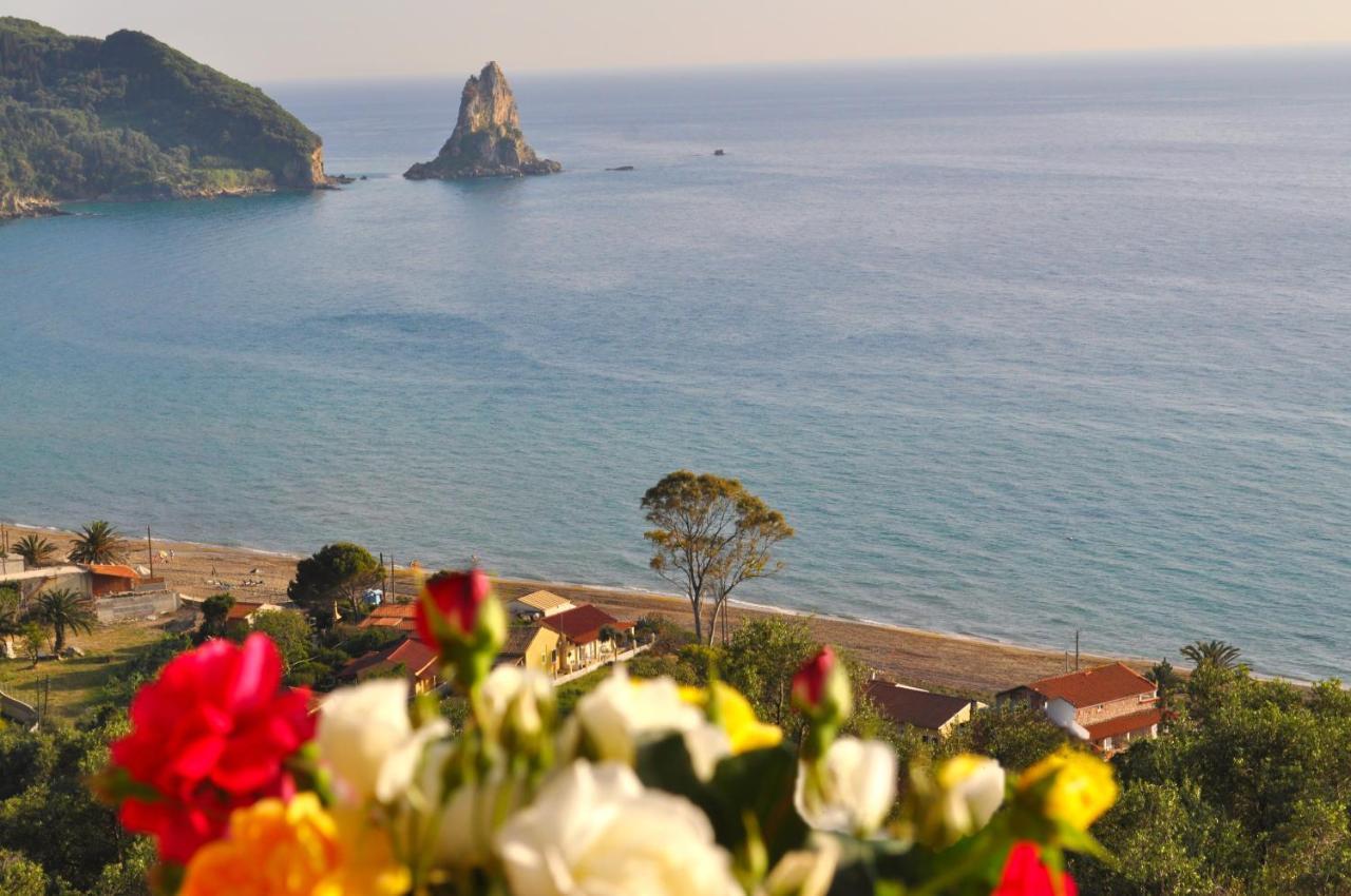 Beachfront Vacation Home Eftichia アギオス・ゴルディオス エクステリア 写真